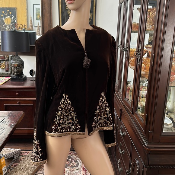 Brown vintage Oscar de la rentapink label embroidered jacket. Excellent cond.
